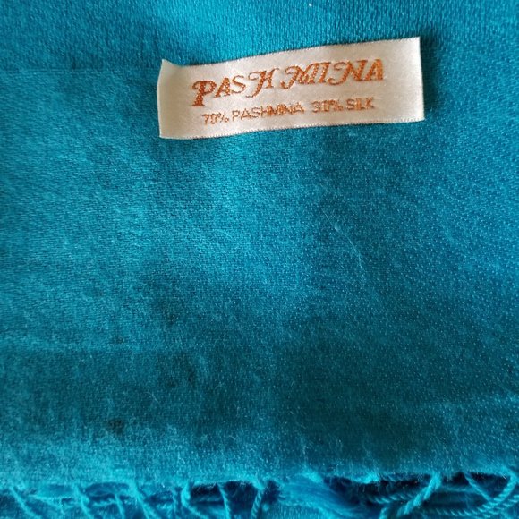 Artisan lovely paisley pattern, turquoise, classic cashmere wrap, shawl, scarf - Picture 1 of 5